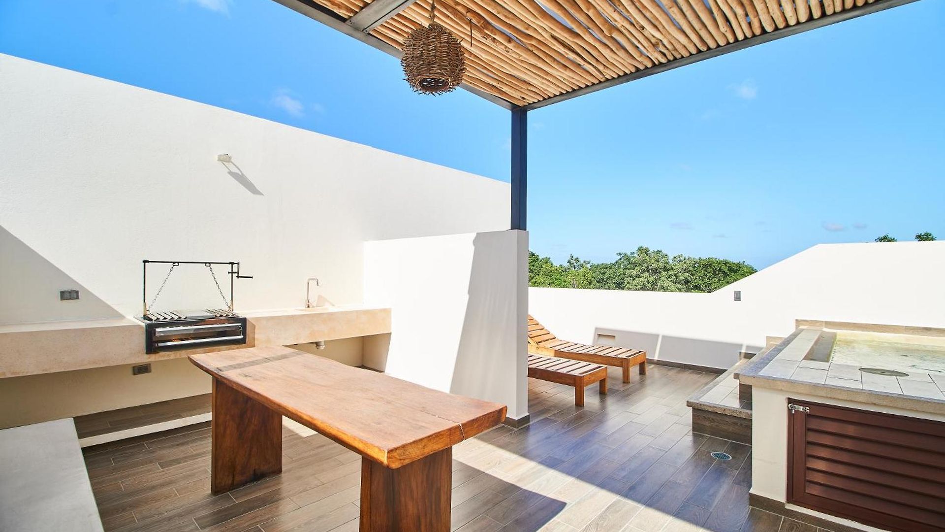 Jungle Penthouse With 2 Pools And Private Rooftop Terrace Apartamento