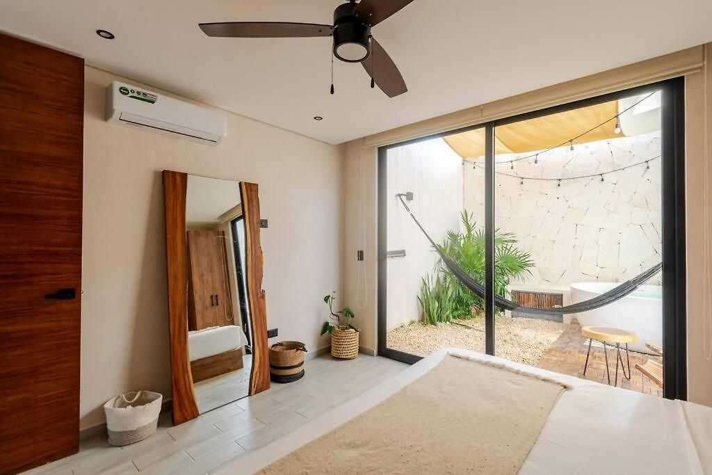 Cozy With Private Patio Tub & 2 Free Bikes