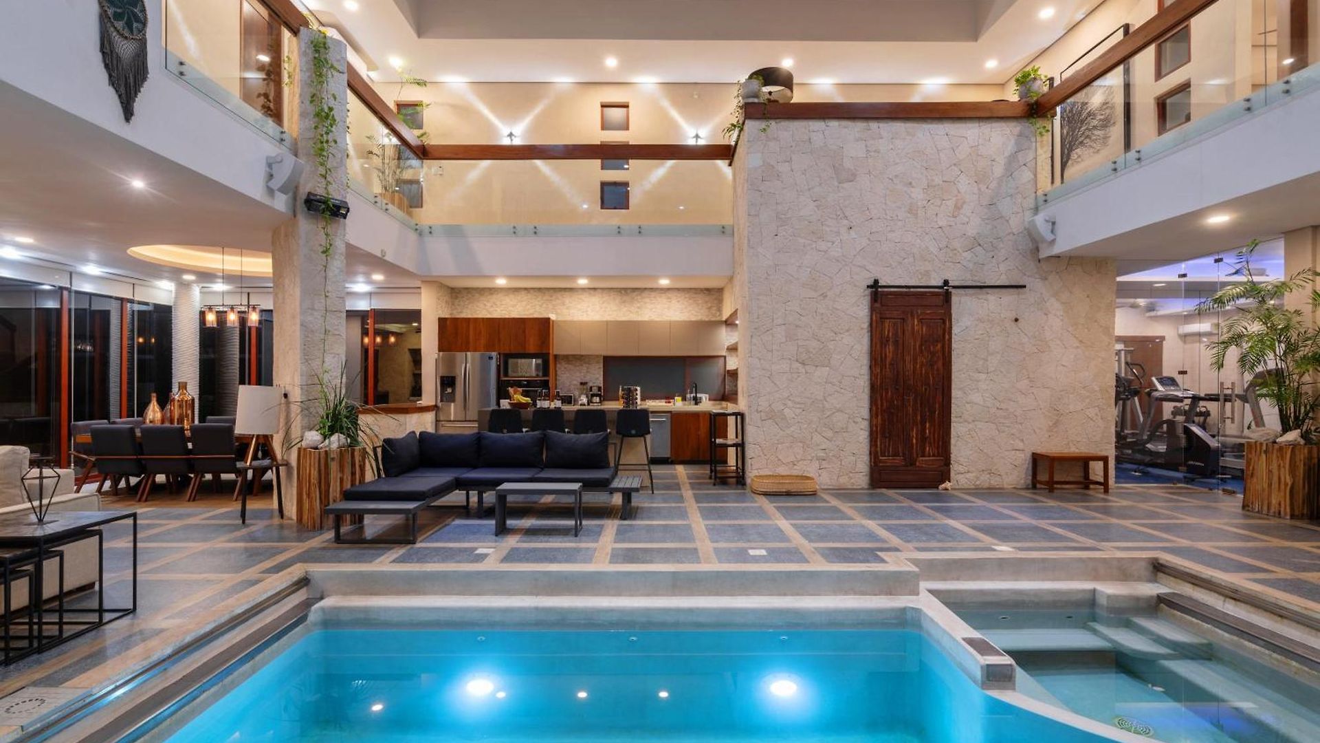 Tikal Villa