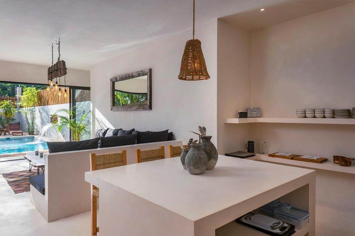 Jungle 3br Villa, Garden & Pool, La Veleta Holiday home *