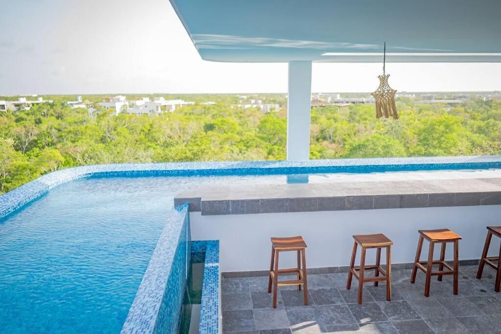 Level With Minifridge Microwave And Splash Pool * Tulum