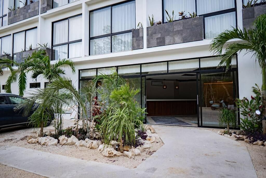 Level With Minifridge Microwave And Splash Pool * Tulum