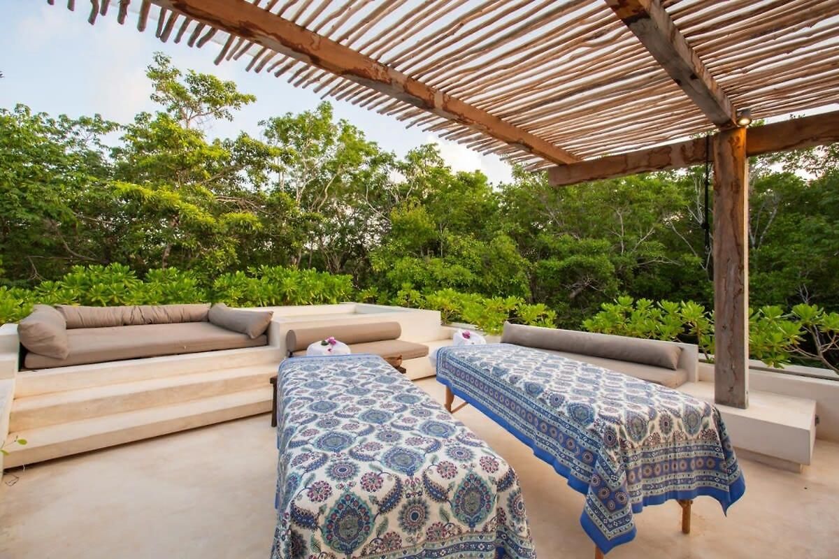 Villa Stunning 4br, Concierge Service, Gated, Paddle Court