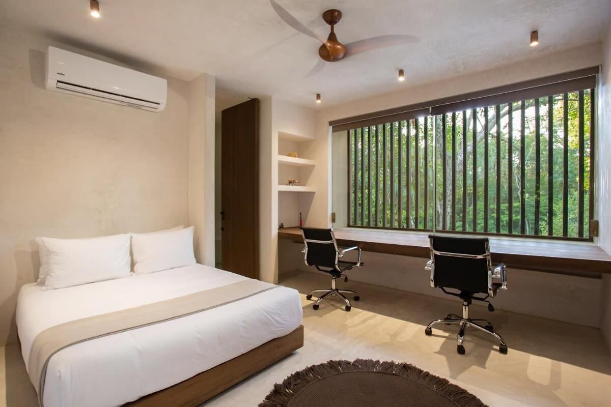 Stunning 4br, Concierge Service, Gated, Paddle Court * Tulum