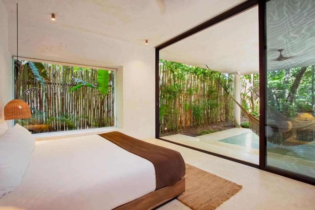 Stunning 4br, Concierge Service, Gated, Paddle Court * Tulum
