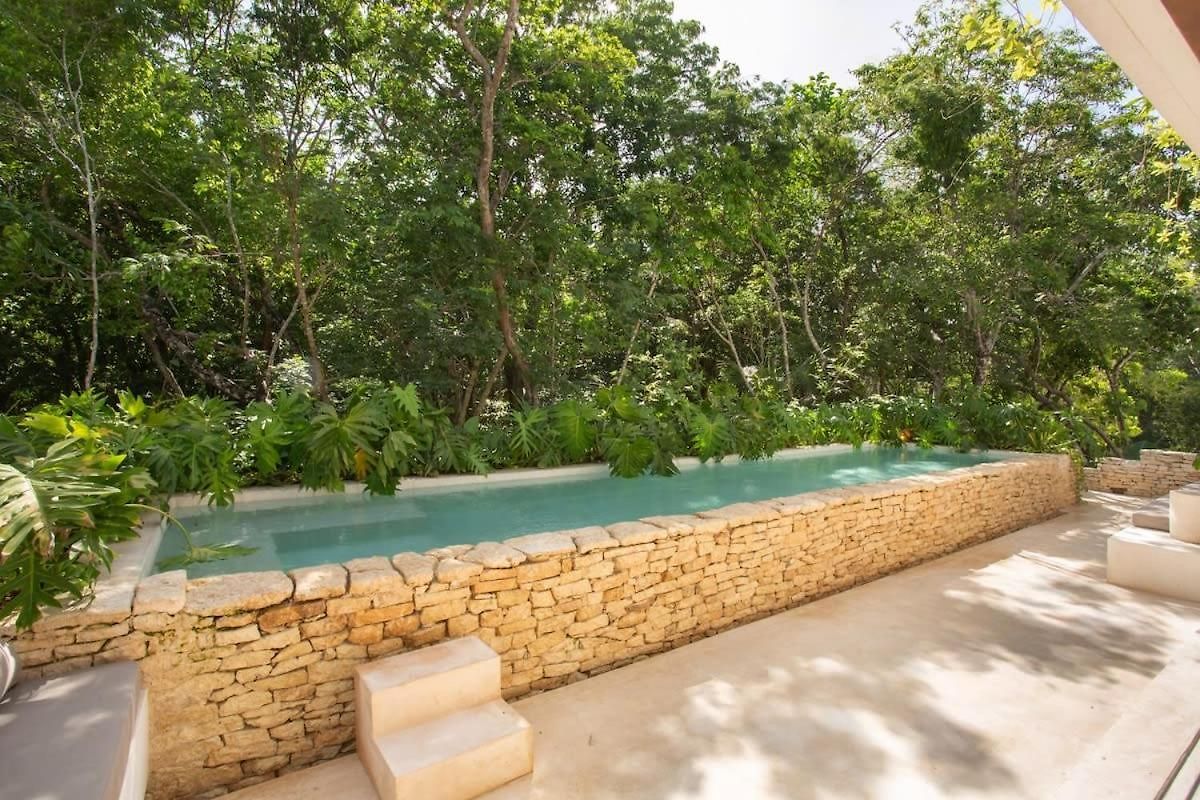 Villa Stunning 4br, Concierge Service, Gated, Paddle Court Tulum