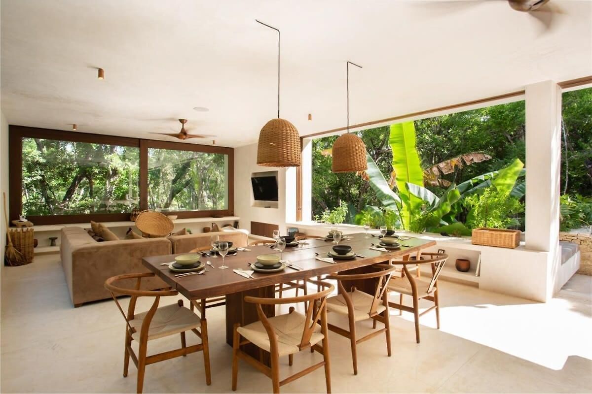 Stunning 4br, Concierge Service, Gated, Paddle Court Villa Tulum