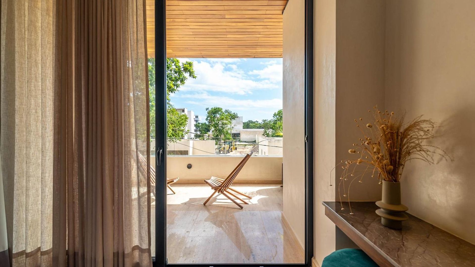 Lux 2br With Rooftop Pool, Spa, Gym, Kids Playroom