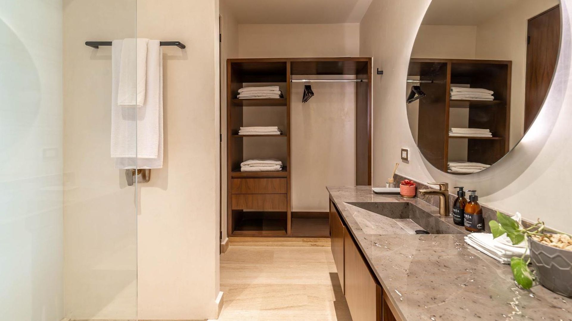 Lux 2br With Rooftop Pool, Spa, Gym, Kids Playroom Holiday home Tulum