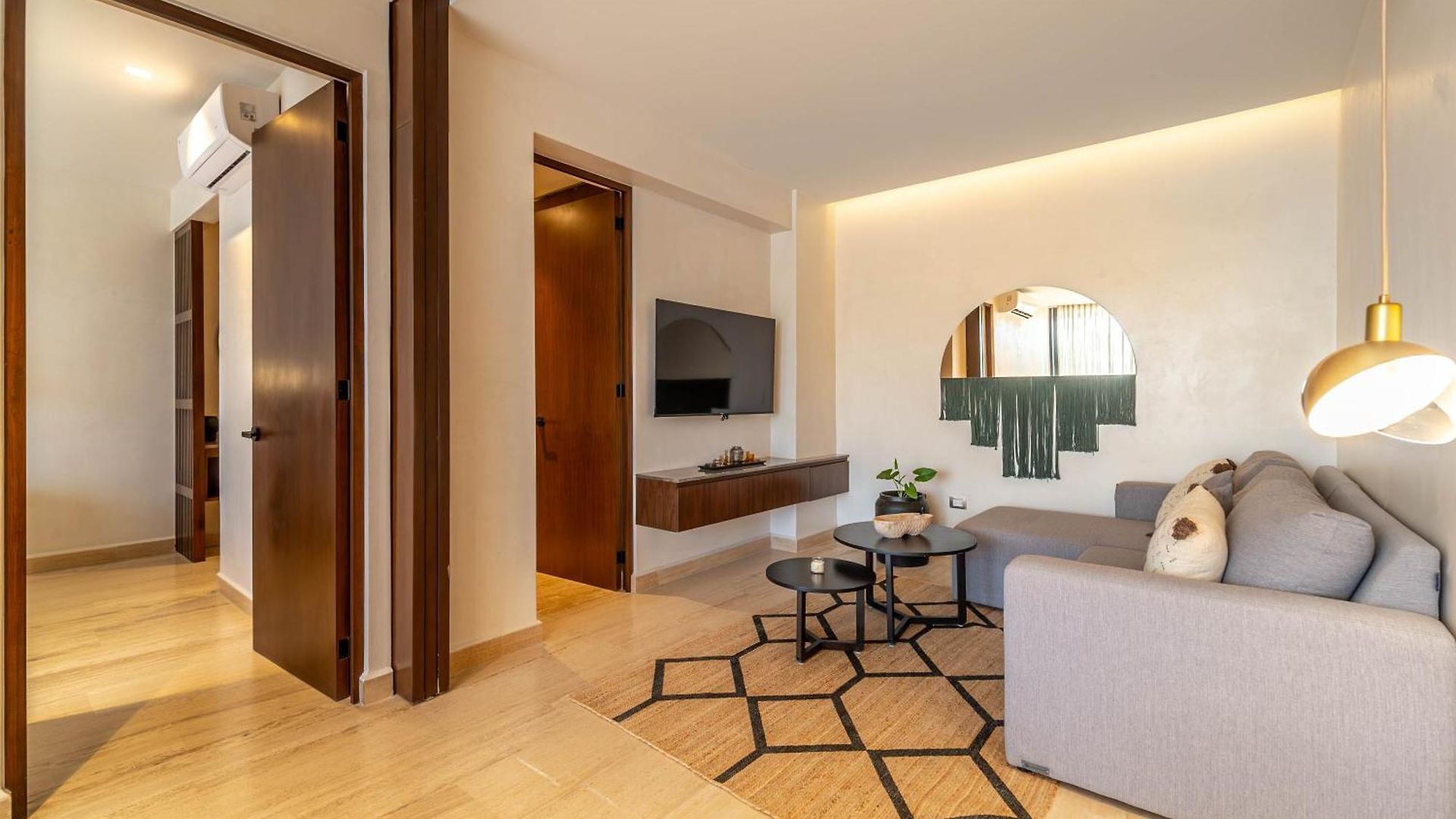 Lux 2br With Rooftop Pool, Spa, Gym, Kids Playroom Holiday home