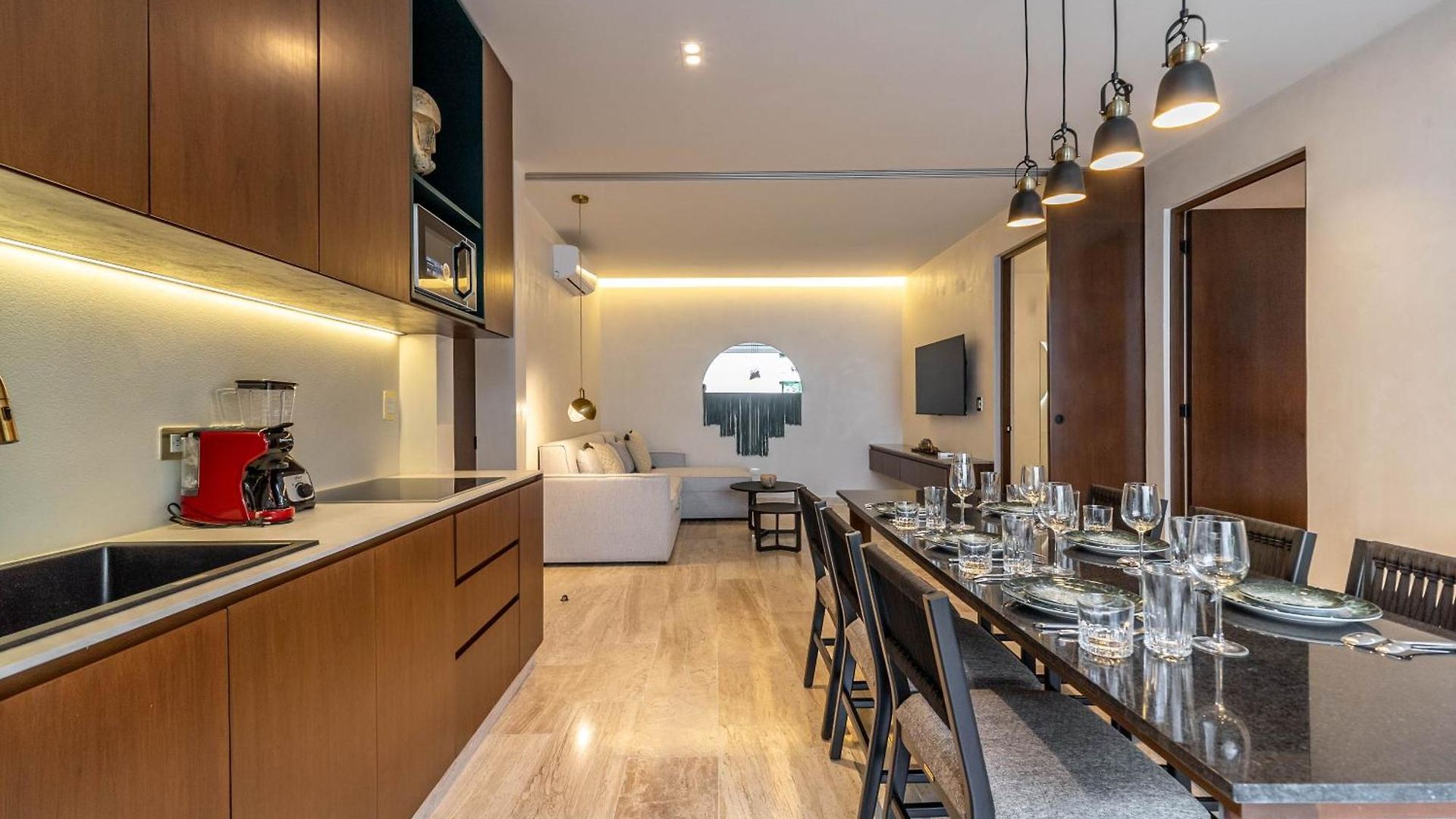 Holiday home Lux 1br With Rooftop Pool, Spa, Gym, Kids Playroom