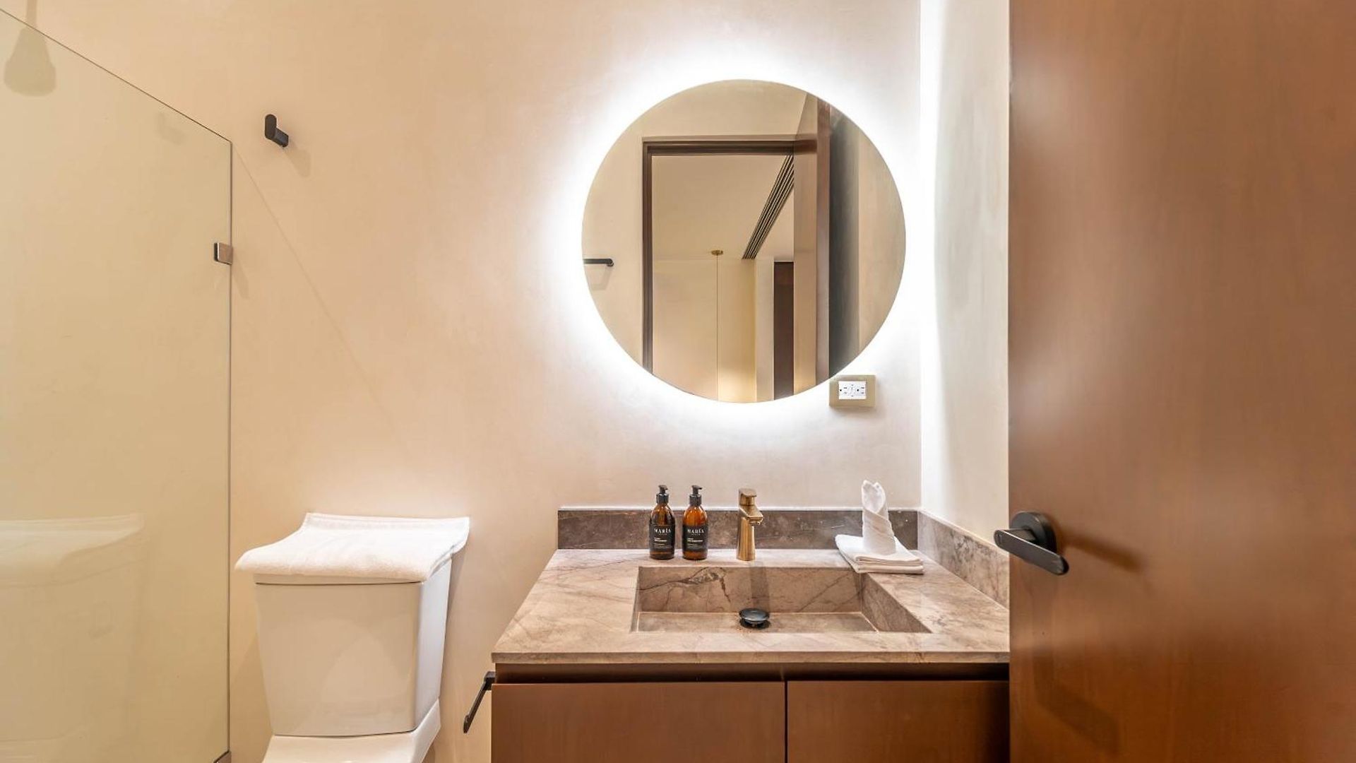 Holiday home Lux 1br With Rooftop Pool, Spa, Gym, Kids Playroom