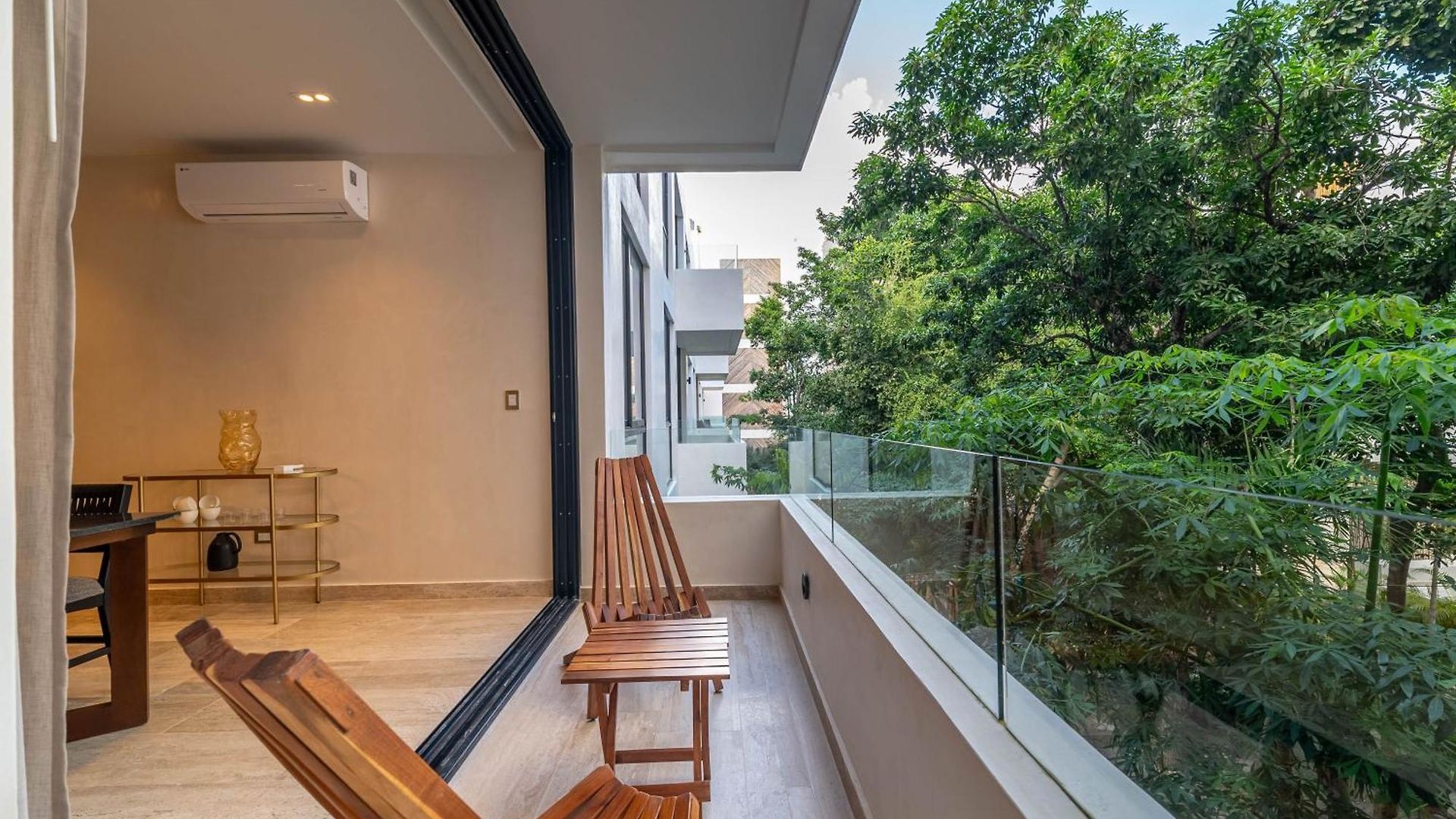 Holiday home Lux 1br With Rooftop Pool, Spa, Gym, Kids Playroom *