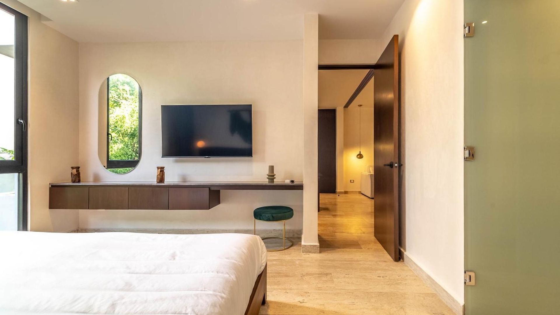 Holiday home Lux 1br With Rooftop Pool, Spa, Gym, Kids Playroom
