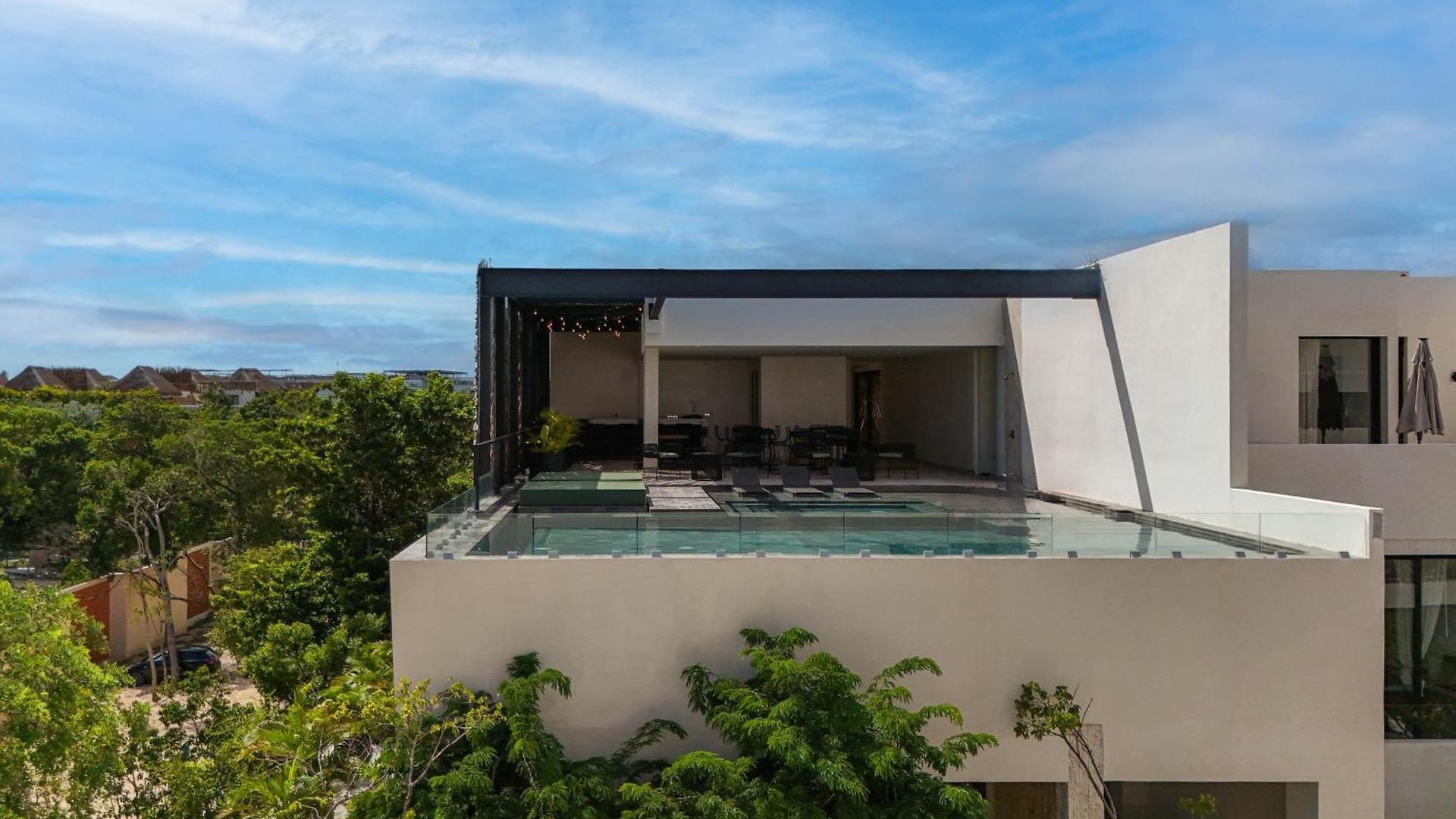 Lux 2br With Rooftop Pool, Spa, Gym, Kids Playroom #229