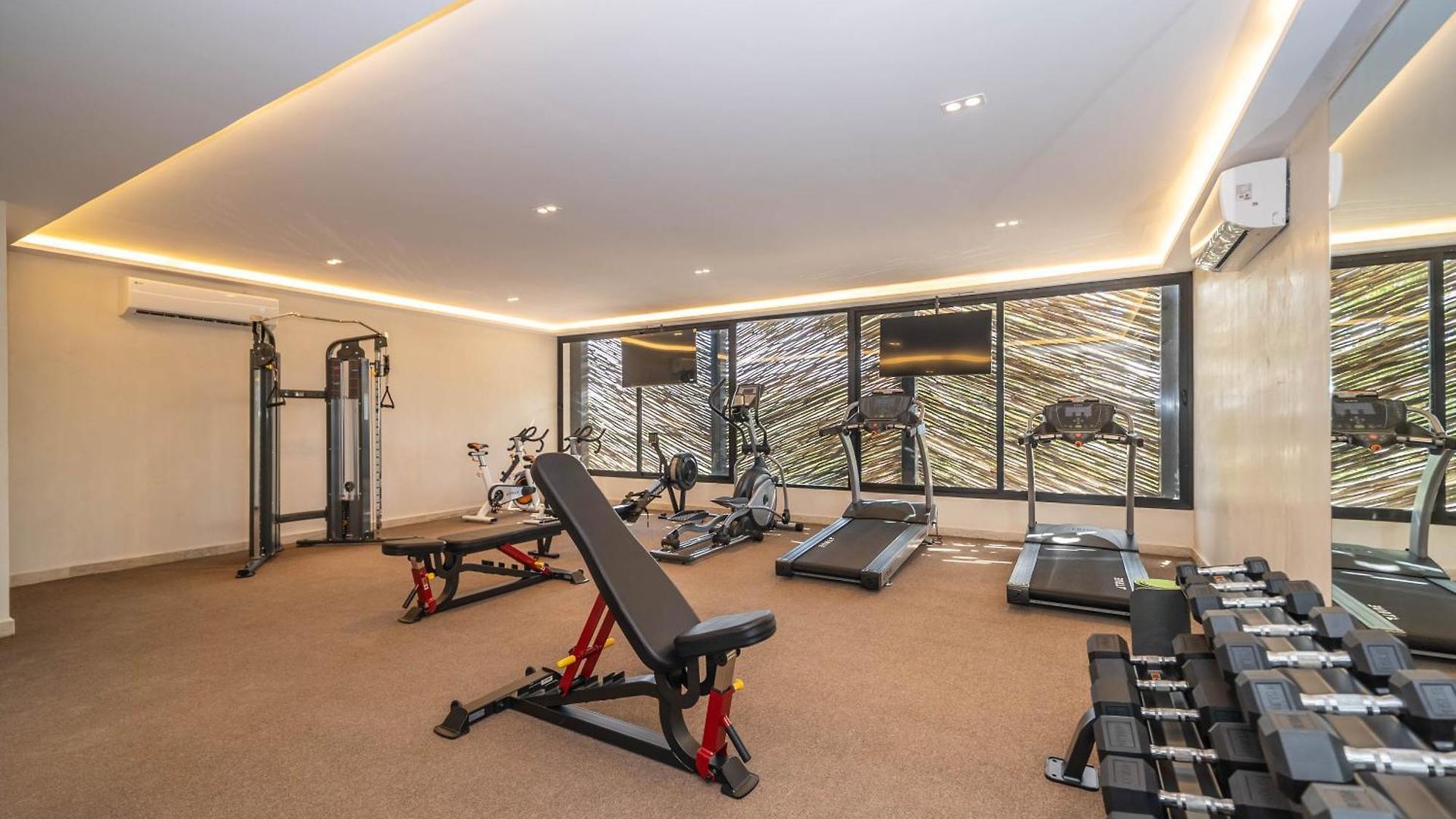 Lux 2br With Rooftop Pool, Spa, Gym, Kids Playroom #229