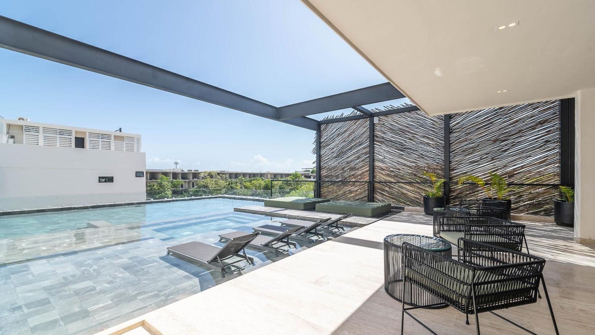 Holiday home Lux 2br With Rooftop Pool, Spa, Gym, Kids Playroom #229