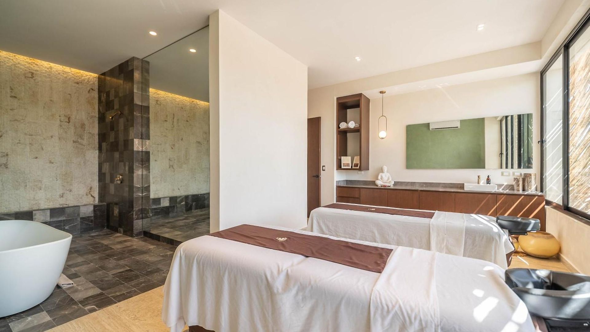 Lux 2br With Rooftop Pool, Spa, Gym, Kids Playroom #229 Holiday home *