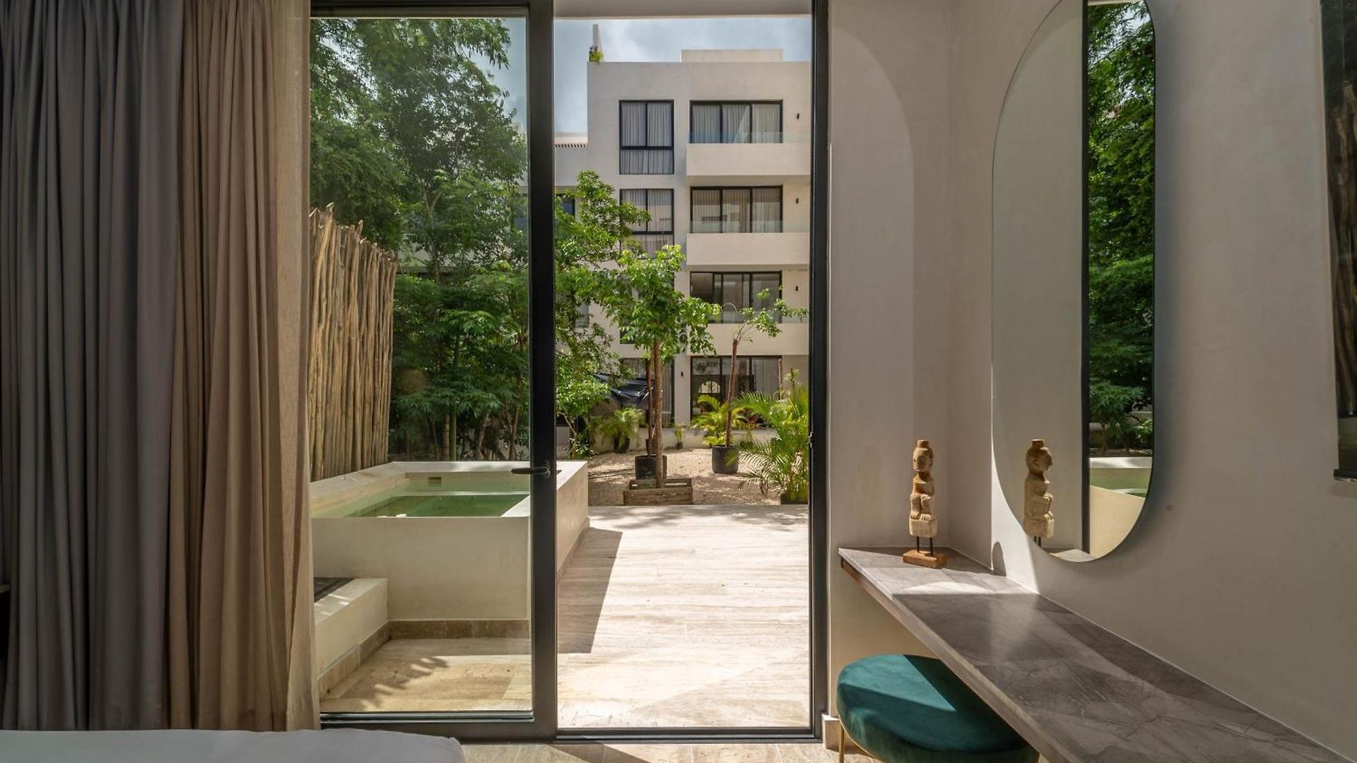2br Plunge Pool, Rooftop Pool, Gym, Kids Playroom Holiday home