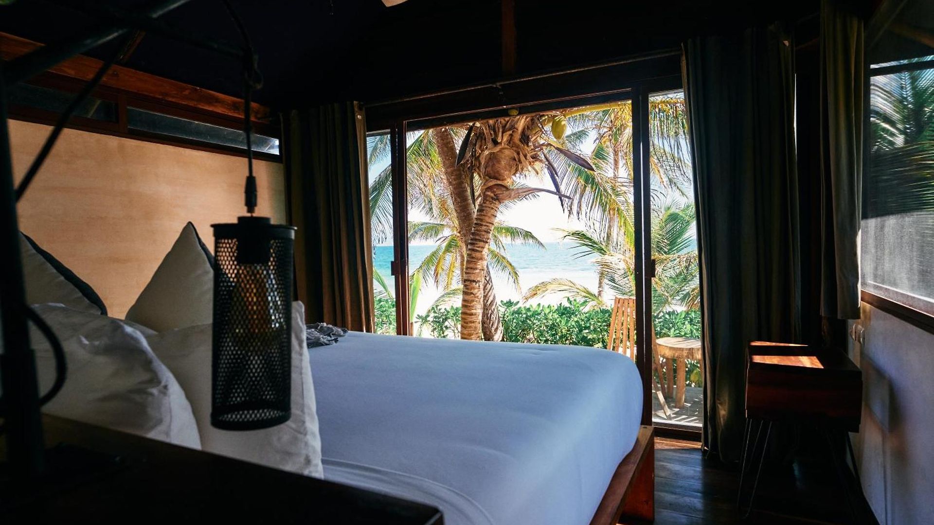Hotel Libelula Beachfront 4*