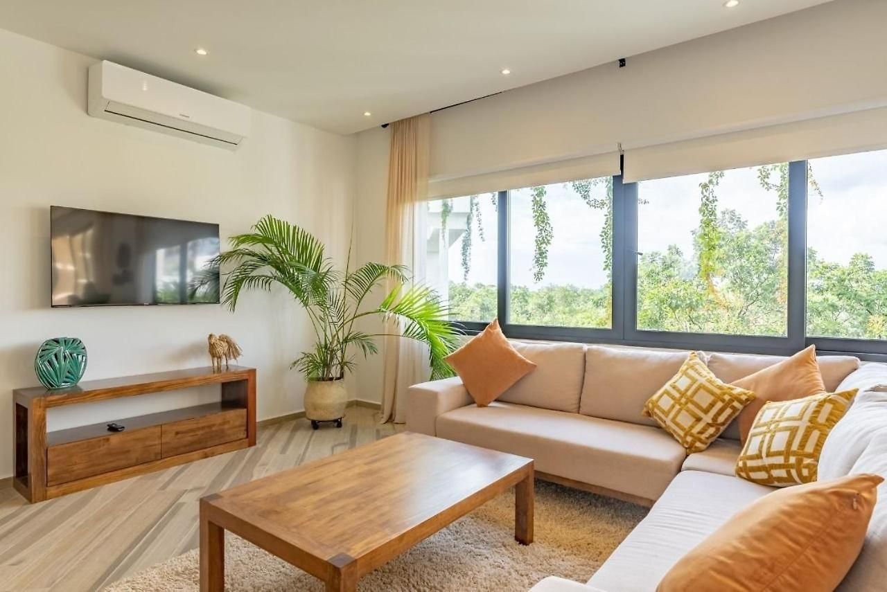 Oasis Yaaxlum Tulum