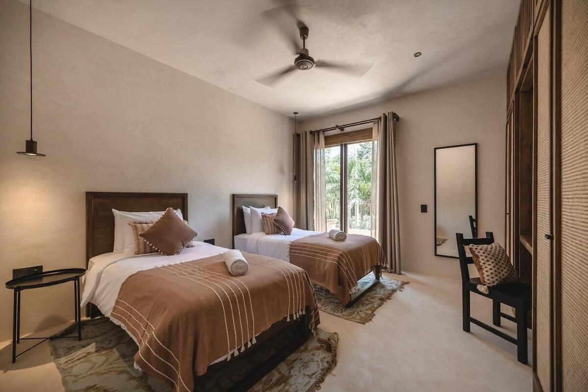Boho Chic 3br Villa, La Veleta, Rooftop & Private Pool Сasa de vacaciones *