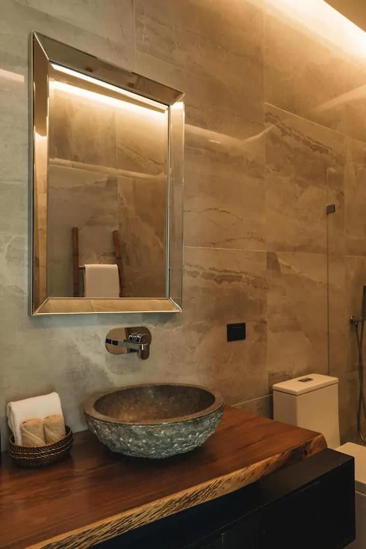 Holiday home Luxe 8br Double Villa, Gated, Patio & Pool