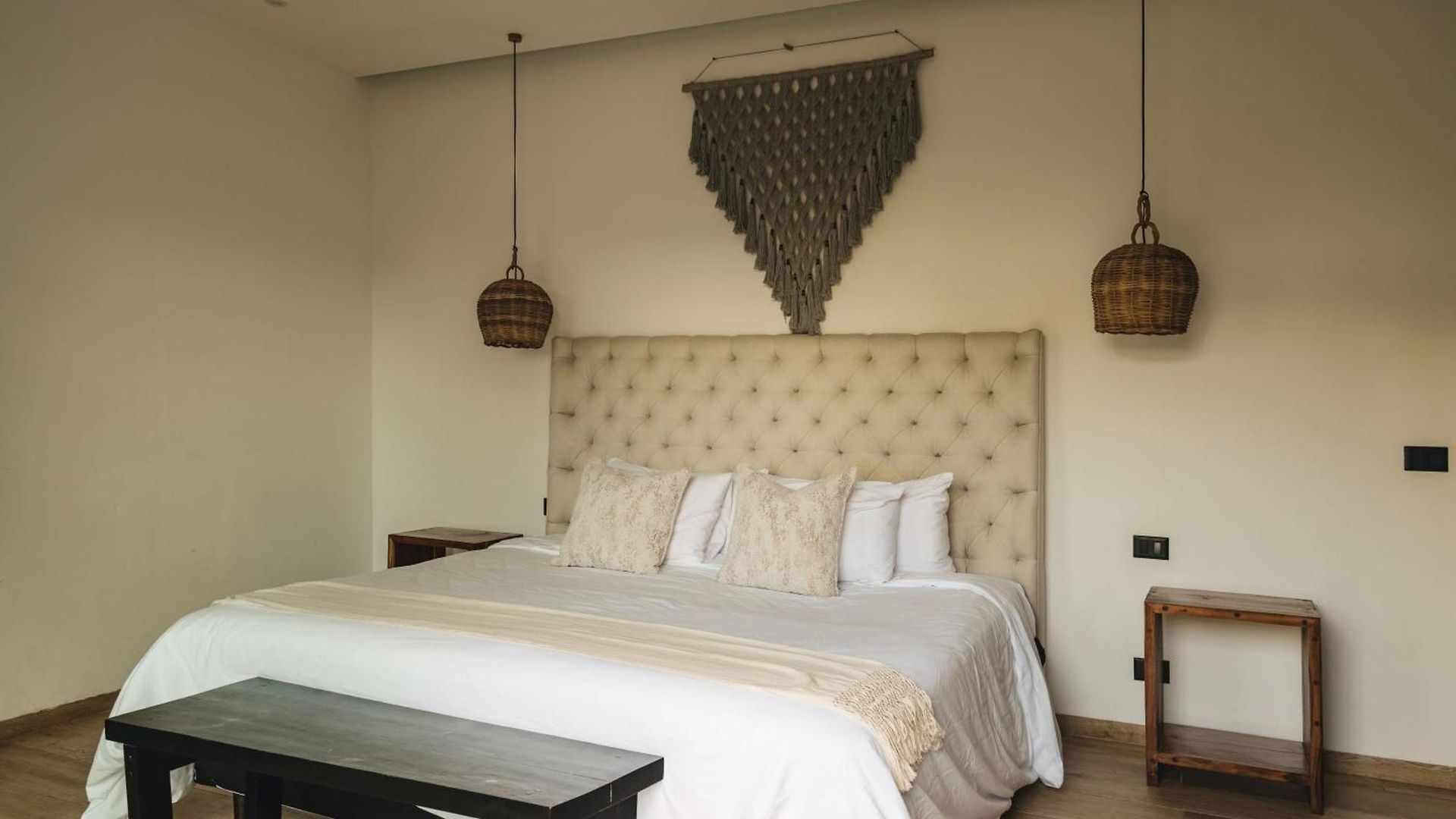 Luxe 8br Double Villa, Gated, Patio & Pool