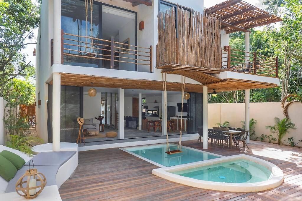 Twin 8br, Concierge, Gated ,jacuzzi, Paddle Court