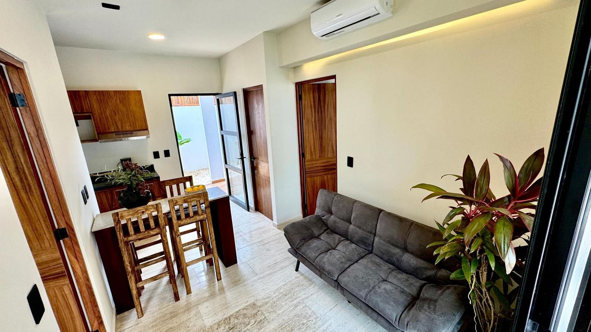 Apartment Chic 2br Condo, Private Jacuzzi And 2 Free Bikes Tulum