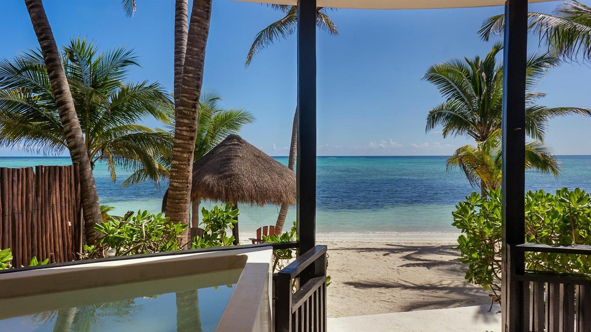 Mantaray Hotel