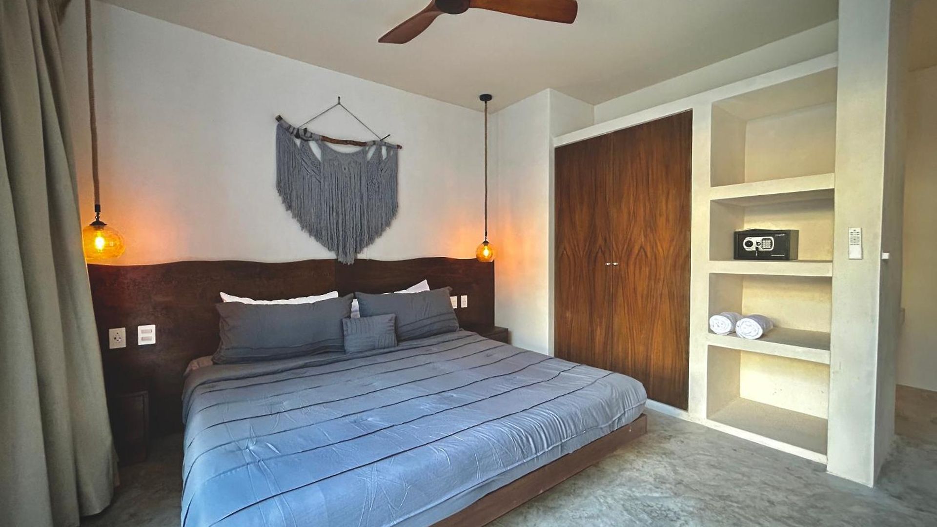 Villa Stunning In The Heart Of La Veleta *