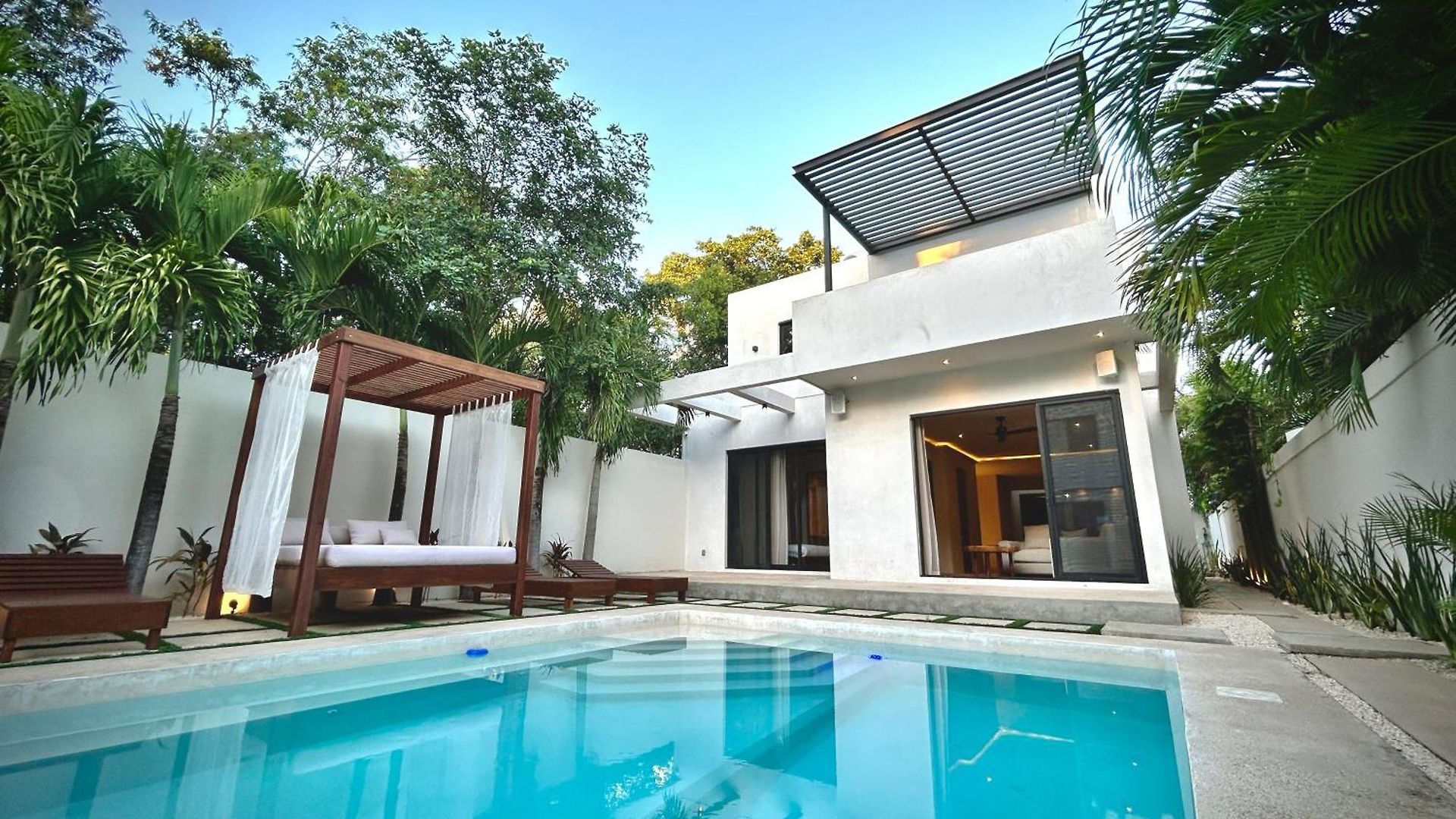 Stunning In The Heart Of La Veleta Villa *