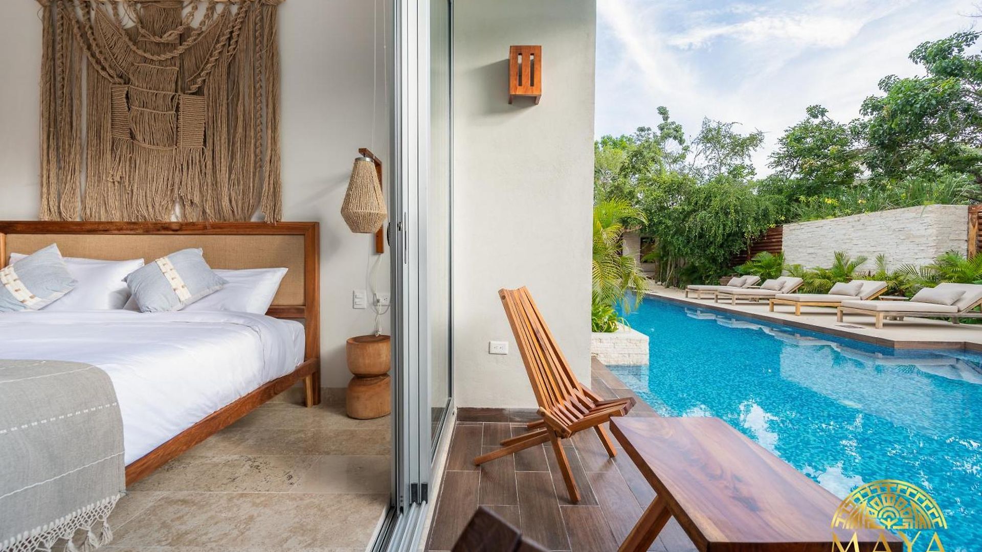 Apartahotel Nhoa By Maya Pm 4*