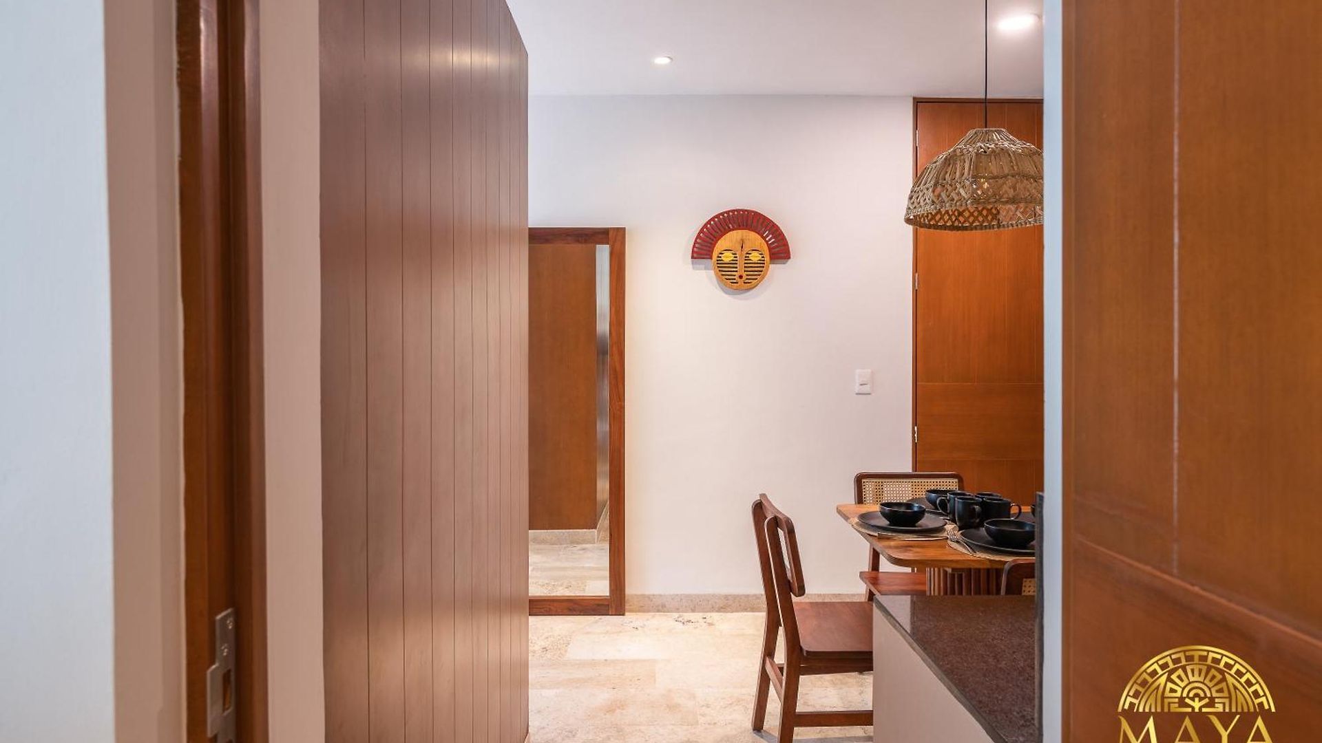 Apartahotel Nhoa By Maya Pm