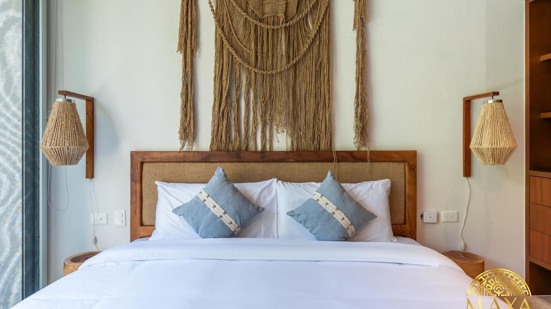 Nhoa By Maya Pm Apartahotel 4*