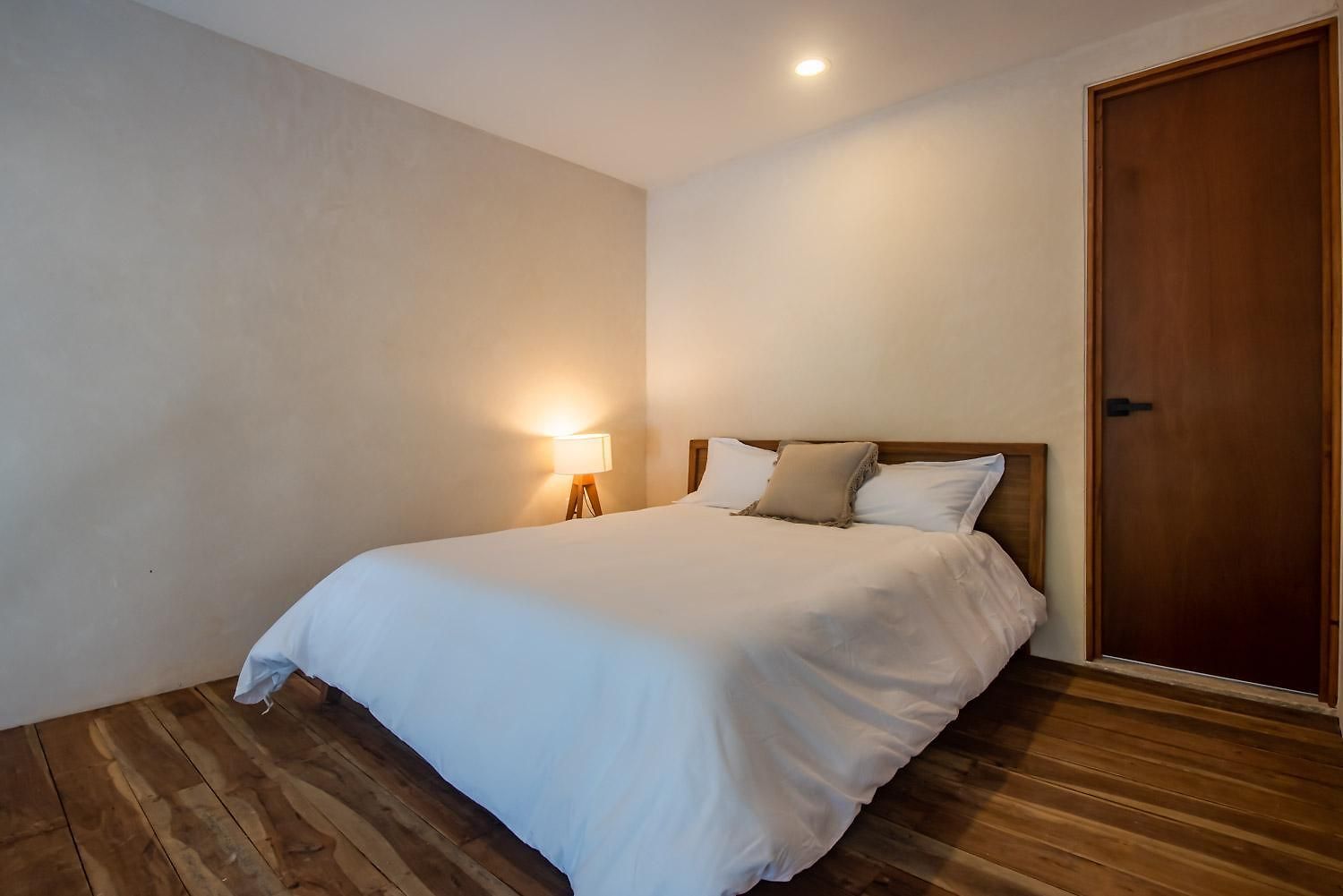 Bright 2br Loft With Rooftop Pool In Downtown Location