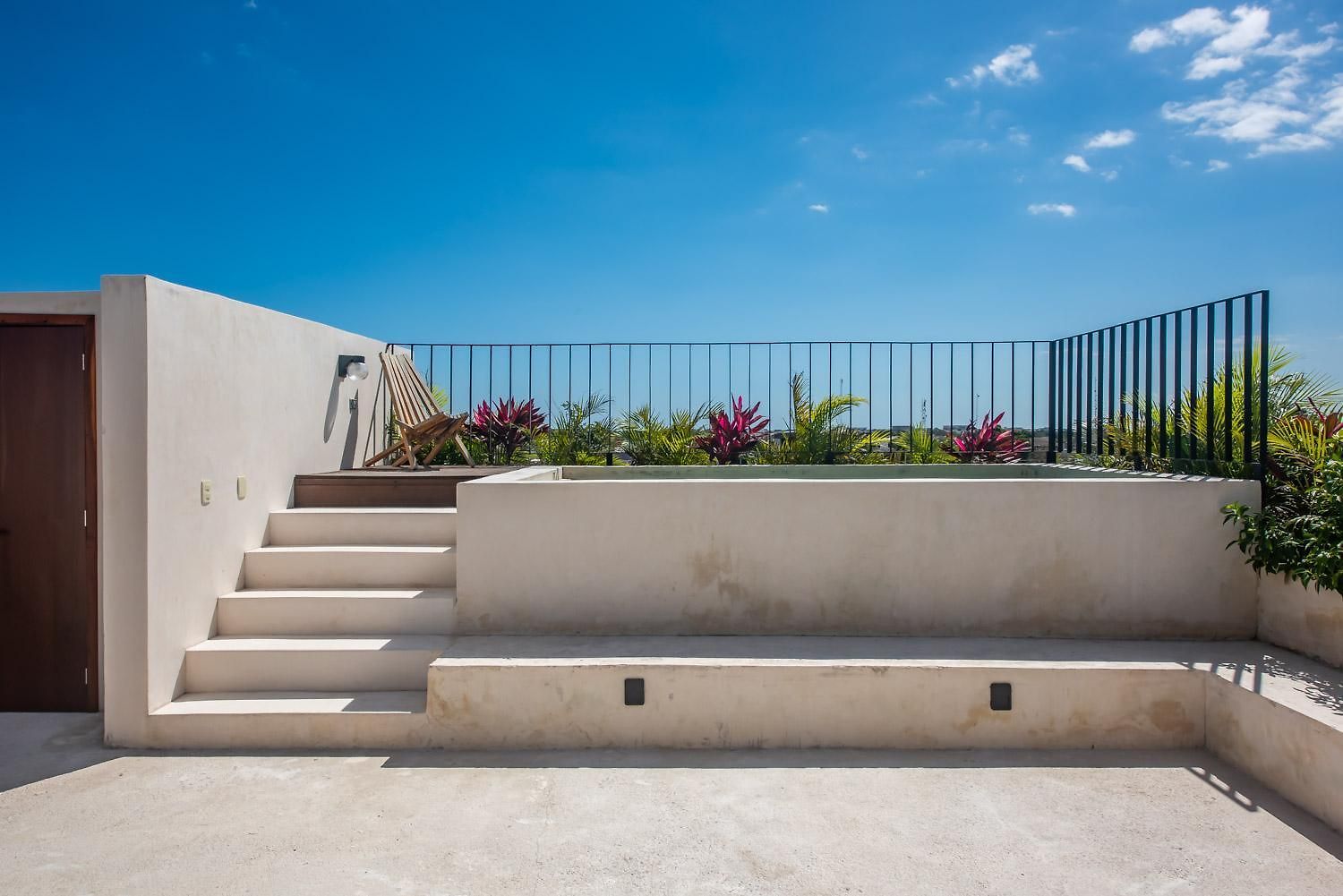 Bright 2br Loft With Rooftop Pool In Downtown Location *