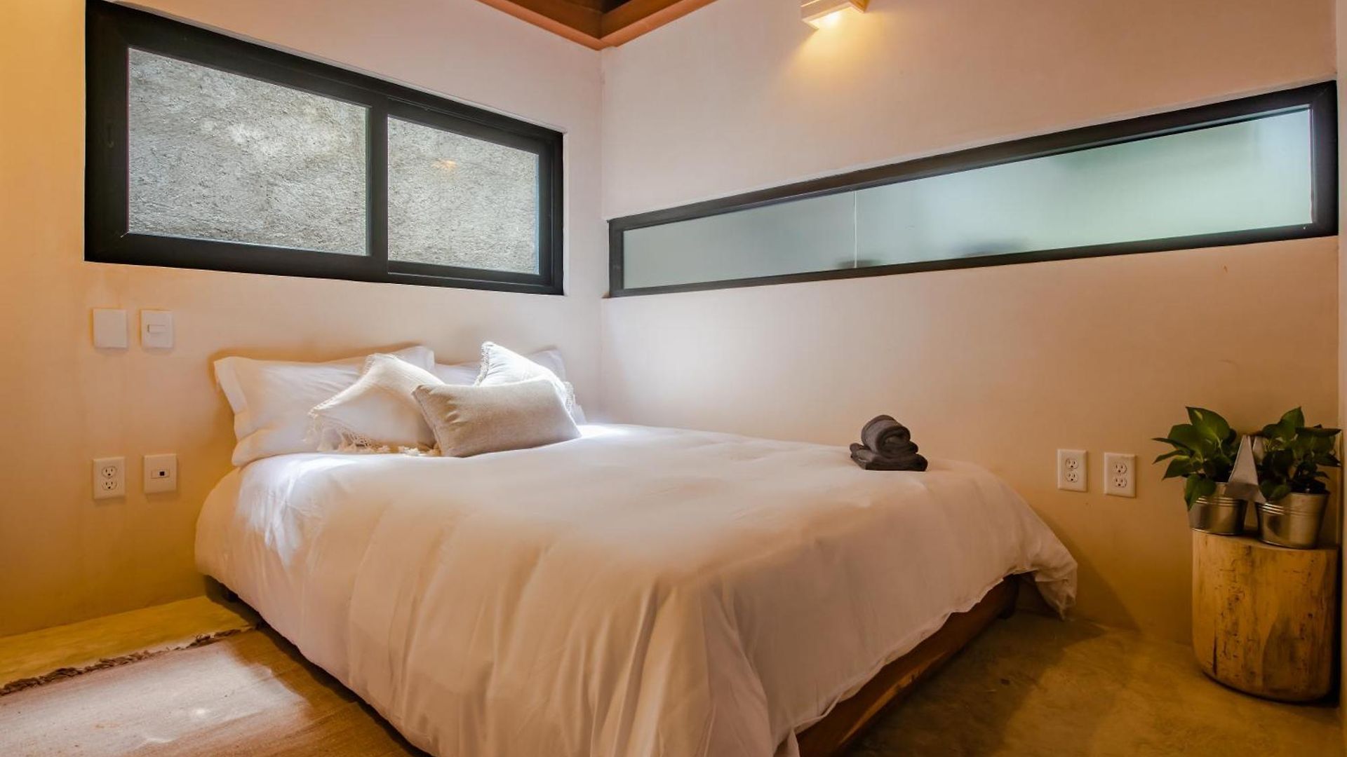 Bright 2br Loft With Rooftop Pool In Downtown Location Tulum
