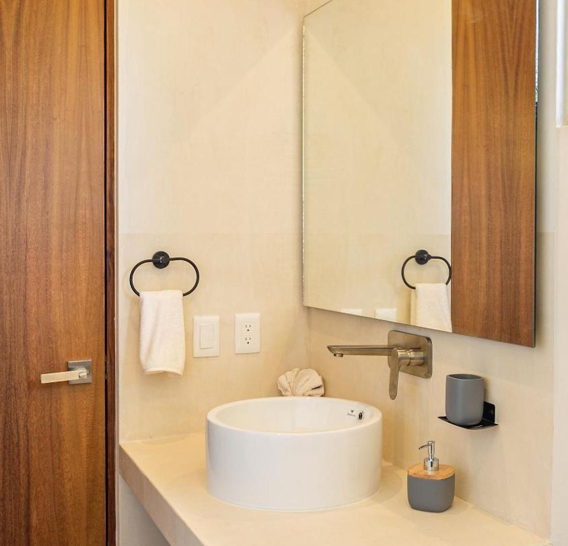 Luxury Near 10 Px *