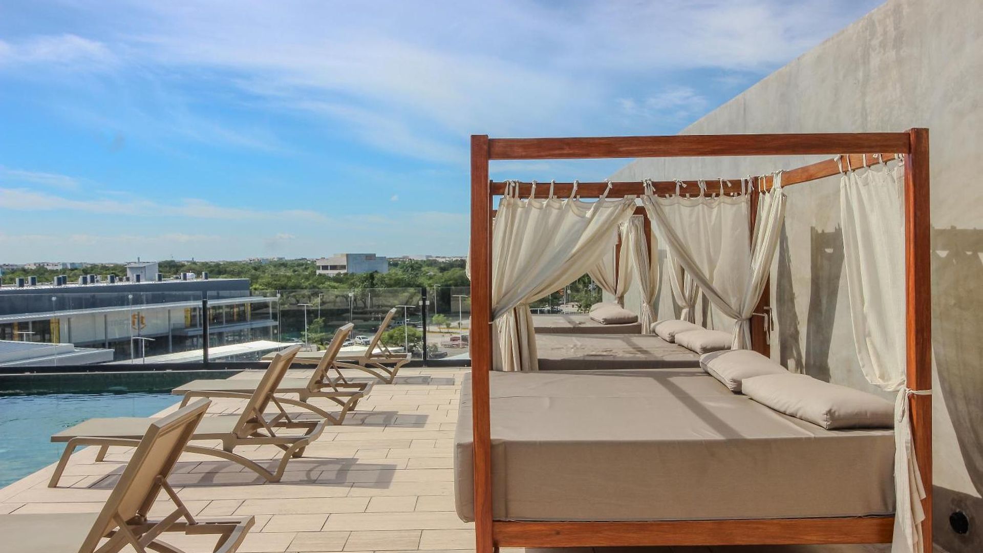 Apartment Luxury With Rooftop Pool In Location *