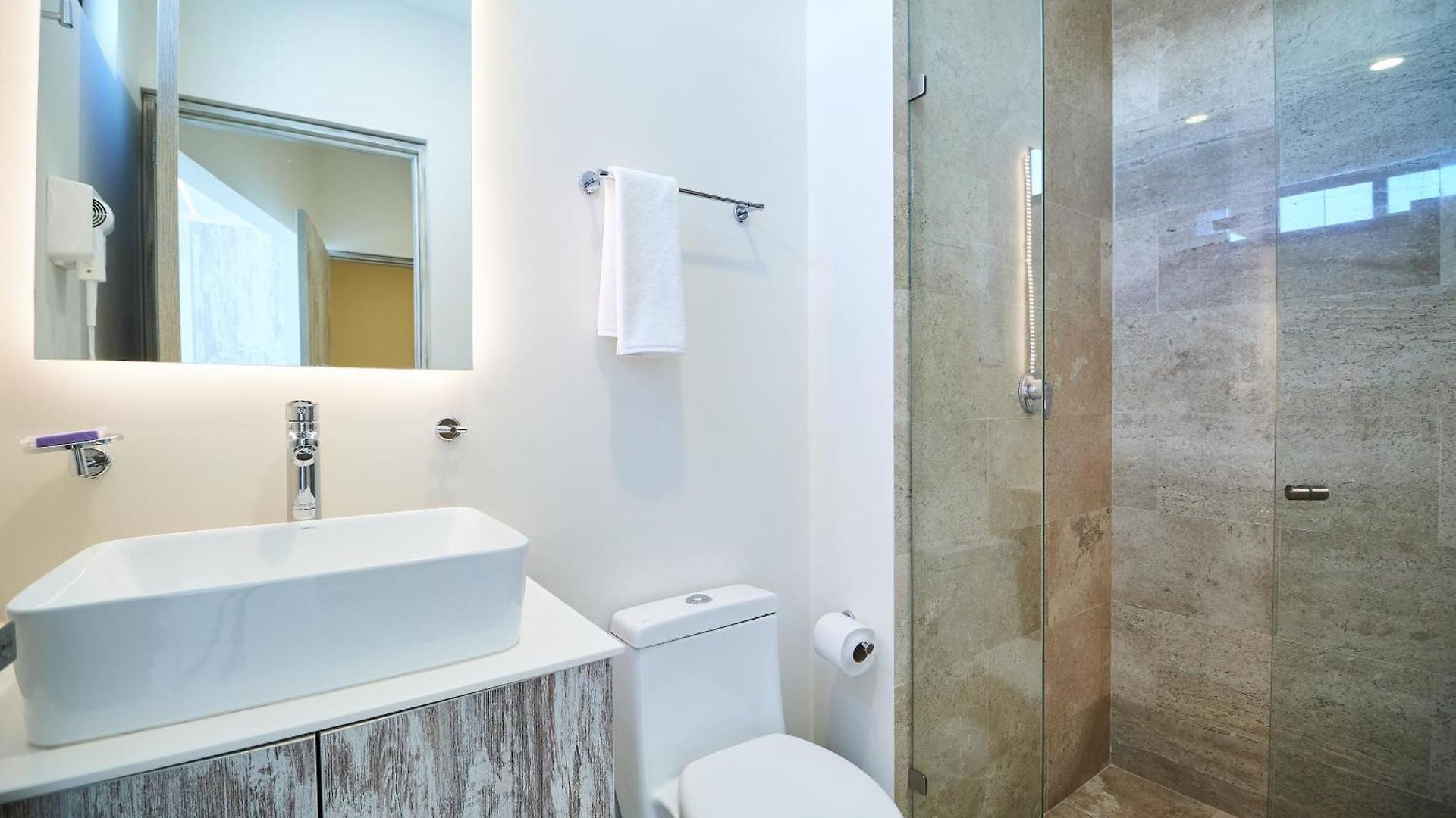 Apartamento Luxury 2 Story Penthouse With Private Pool, Gym & Rooftop