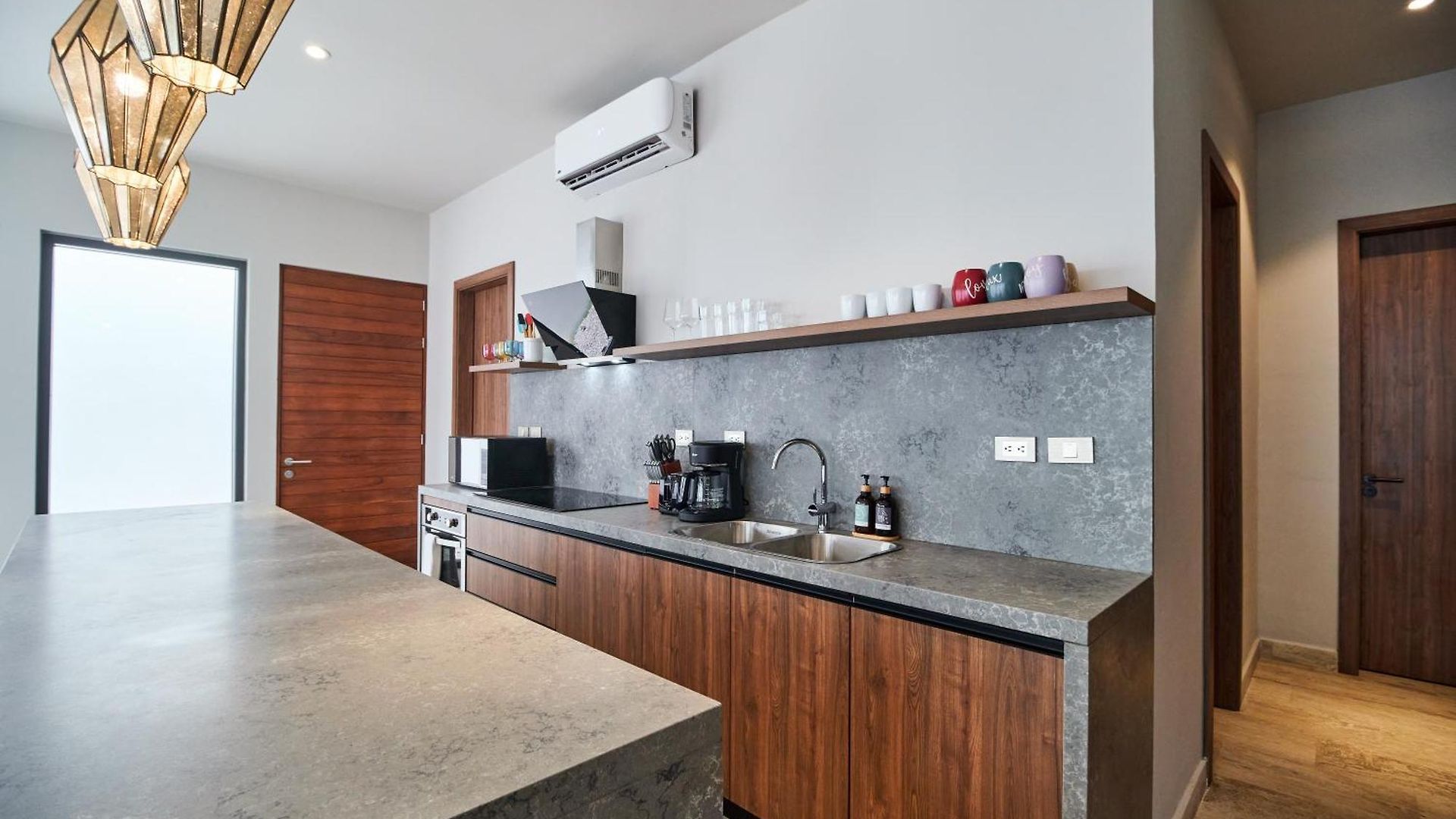 Luxury With 2 Pools, Open Terraces And Sun Deck Villa *
