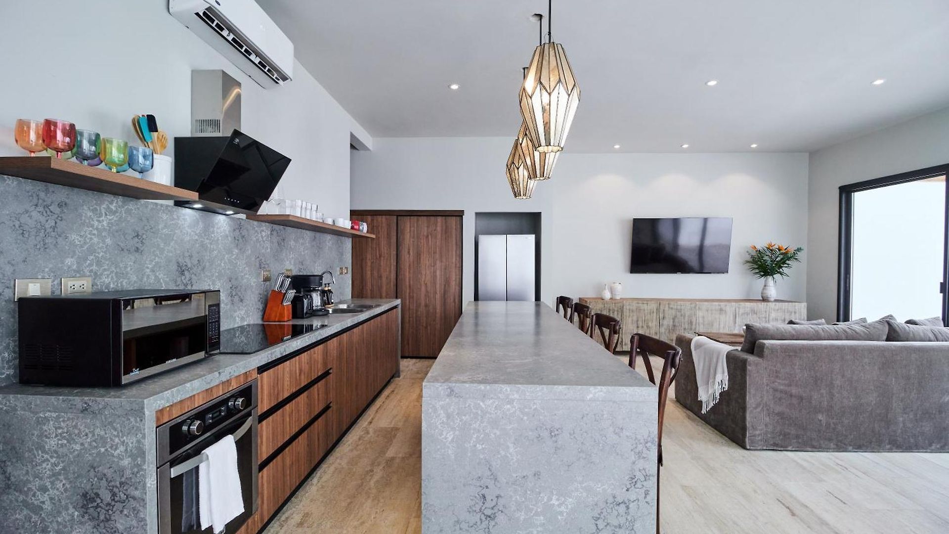 Luxury With 2 Pools, Open Terraces And Sun Deck
