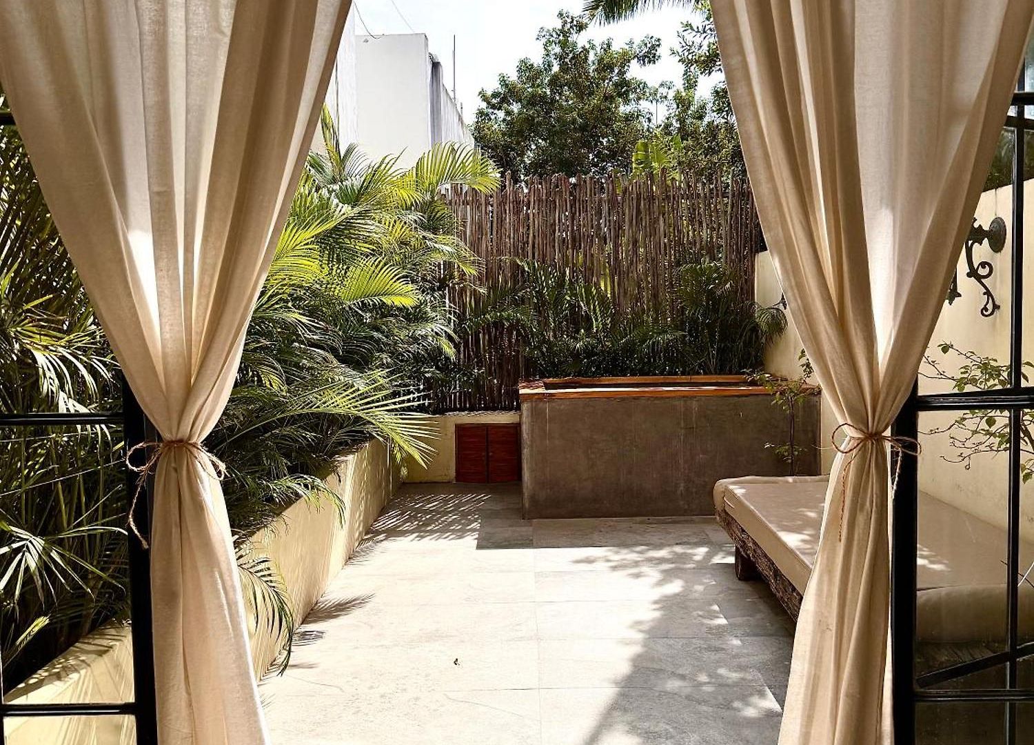 Xscapetulum Hotel 4*