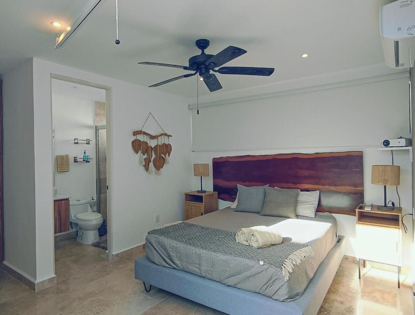 Luxury Private With Private Bathroom Private Pool On Roof Apartment