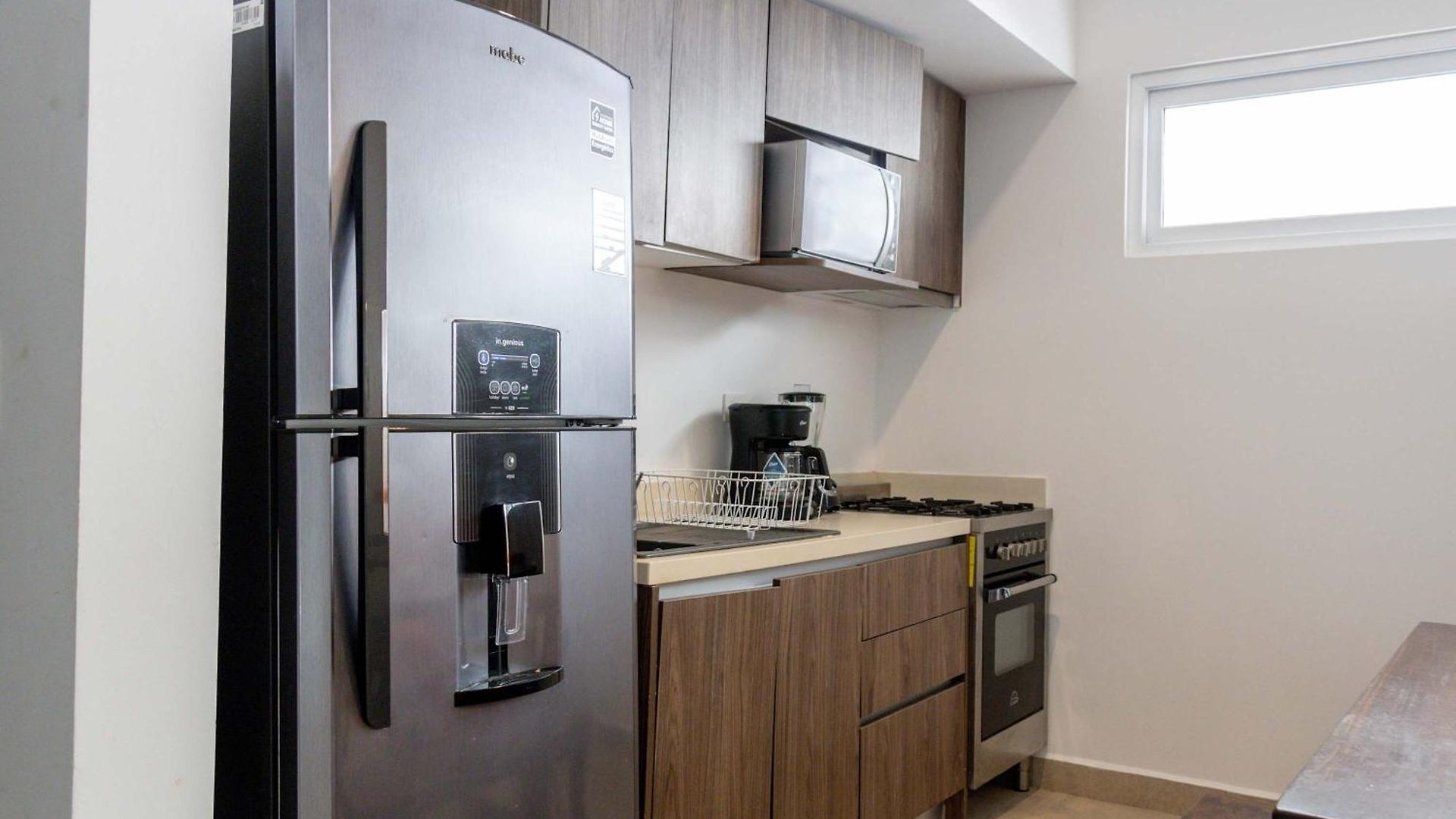 Apartamento Modern With 2 Bdr Gym & Pool *