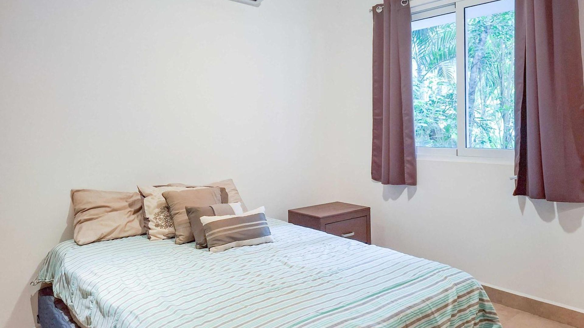 Modern With 2 Bdr Gym & Pool