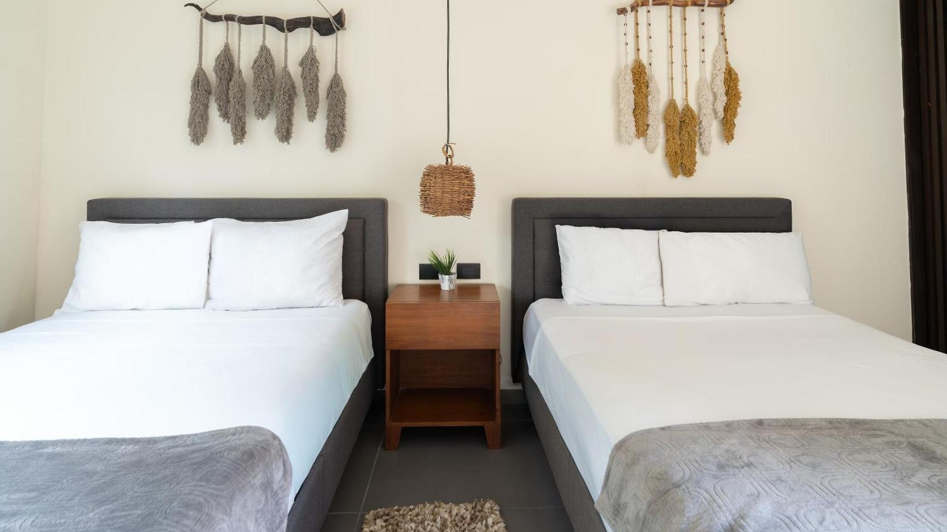 Casa Asana 5 Luxe Retreat