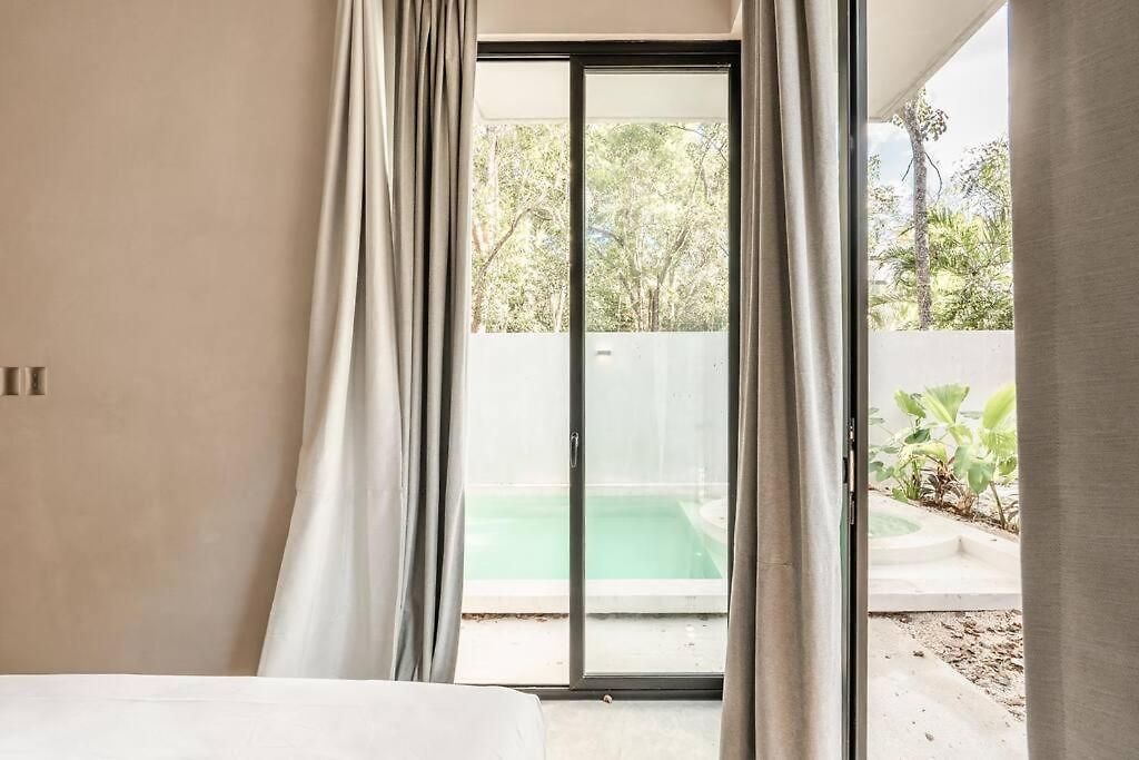M11 Casa Leto - Luxury In Gated Community